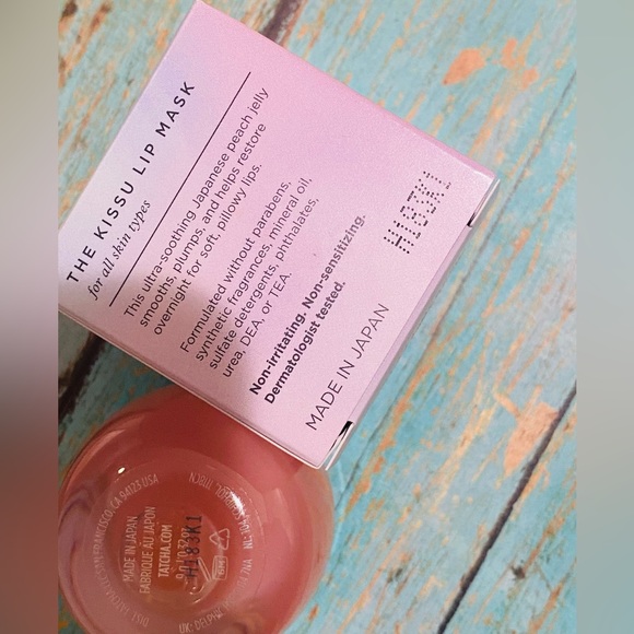 Tatcha Skincare Bundle (NEW) - Picture 5 of 10